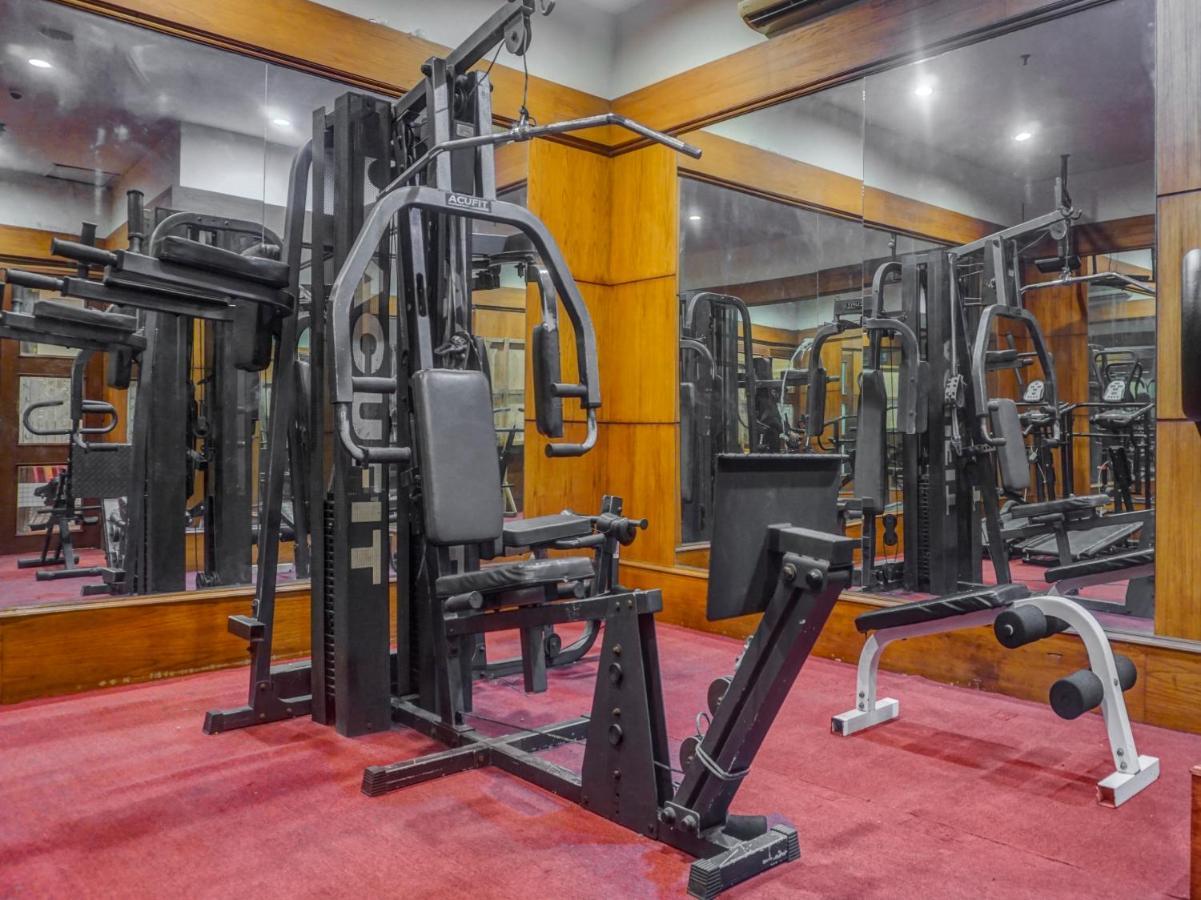 Hotel Oyo 3967 Pantai Wisata Makassar
